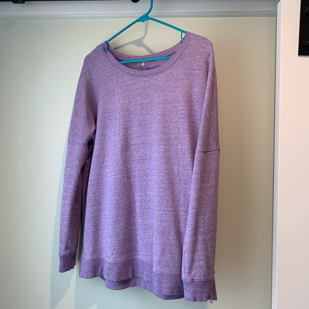 ✅EUC sweatshirt Calia by Carrie Underwood